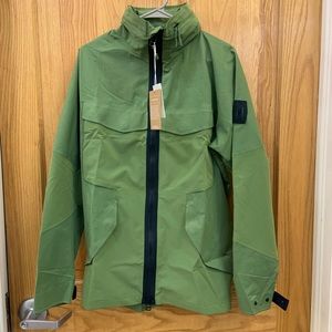 On Running Explorer Jacket size Medium